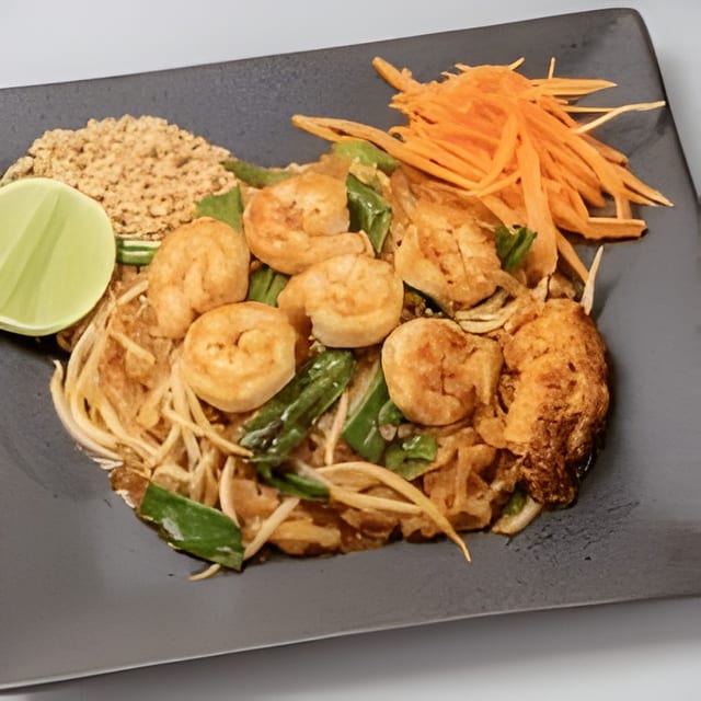 Pad Thai Tray.